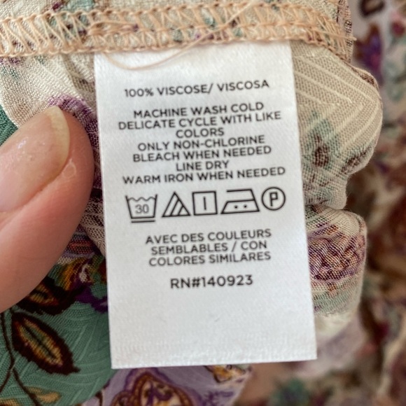 LOFT Size M Striped Pastels Floral Patterned Long Sleeve Button Blouse Top NWT - Picture 6 of 9